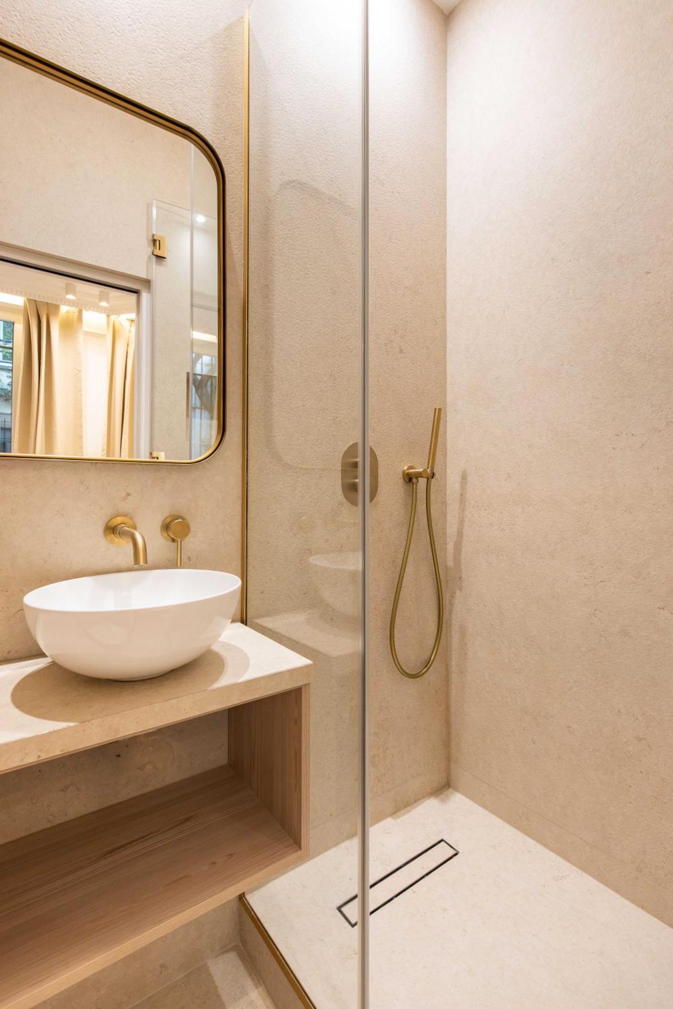 Modern Near Place De La Nation Appartement *