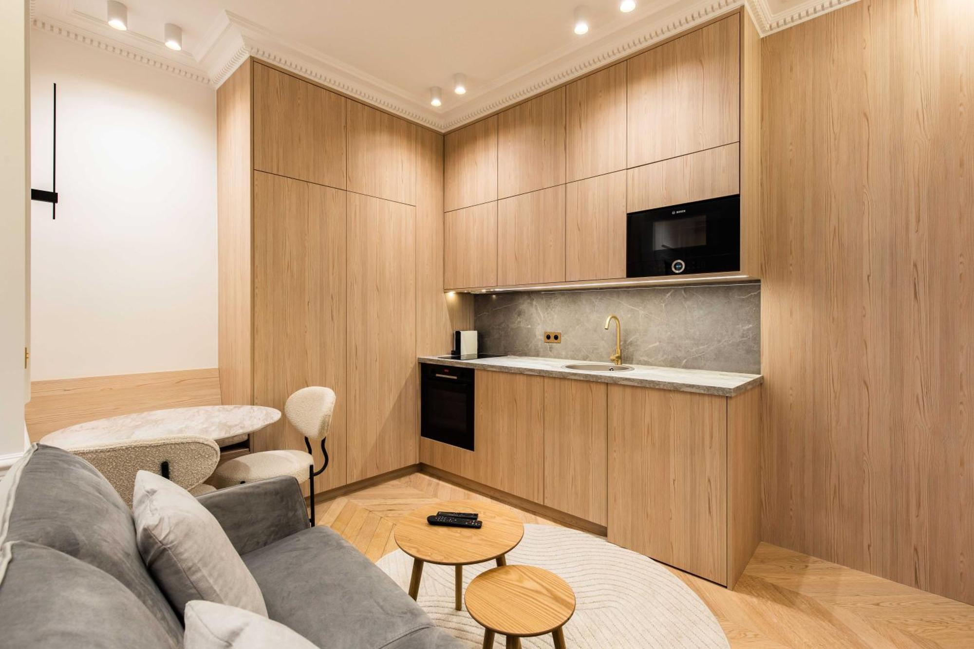 Modern Near Place De La Nation Apartment *